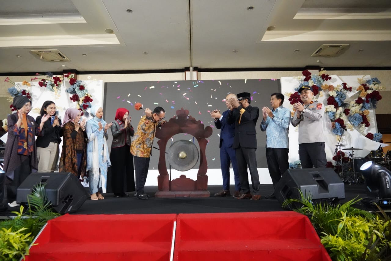 Helldy Agustian saat membuka acara The Royale Wedding Fest 2024