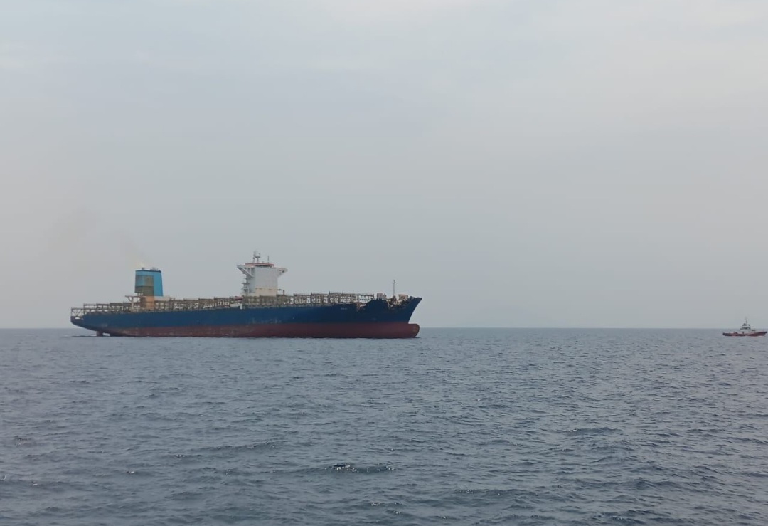 Kapal MV Dali