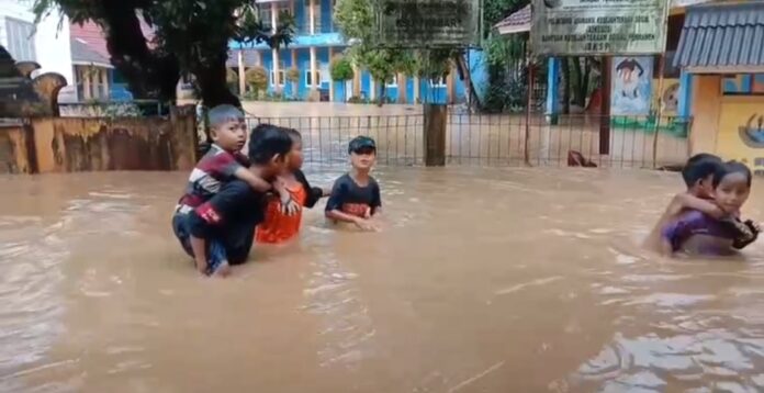 Banjir Labuan Pandeglang 2025