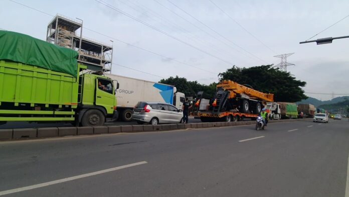 Macet Pelabuhan Merak