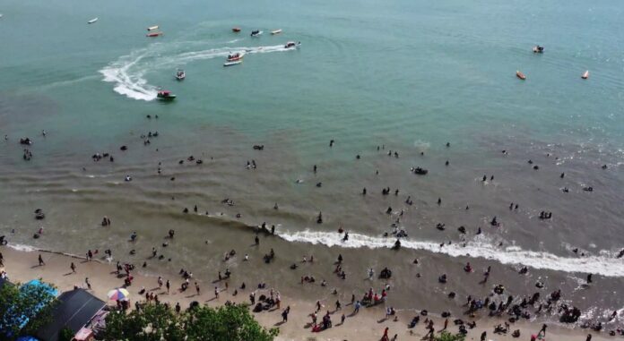 Pantai Carita