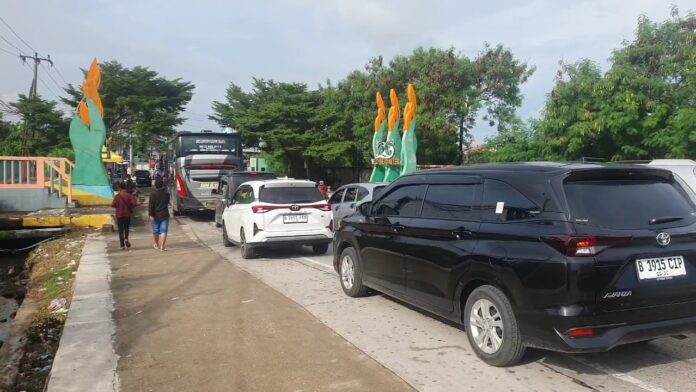 Macet Anyer