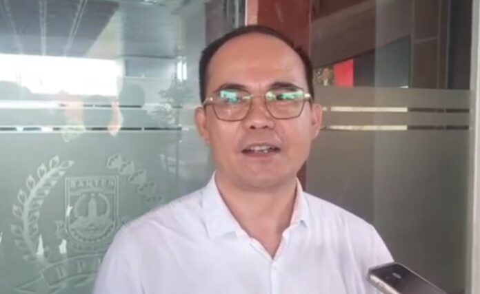 Yeremia Mendrofa, Anggota Komisi V DPRD Banten