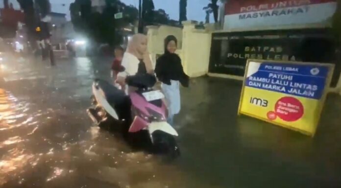 Banjir Rangkasbitung