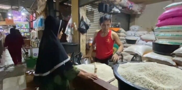 Pedagang Beras Pasar Rangkasbitung