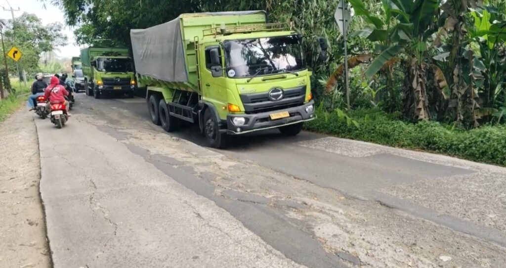 Truk Tonase Besar