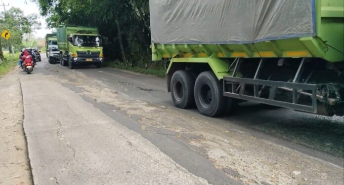 Truk Tonase Berlebih