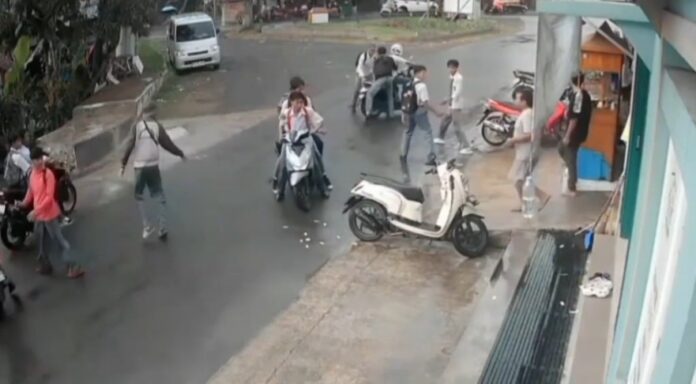 Pengeroyokan pelajar