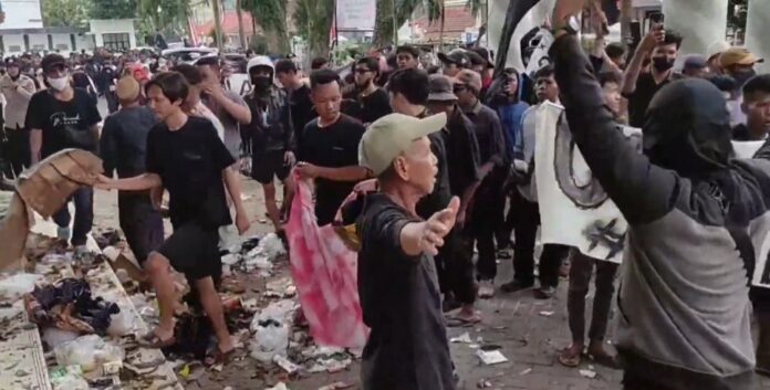 Demo Sampah Pandeglang