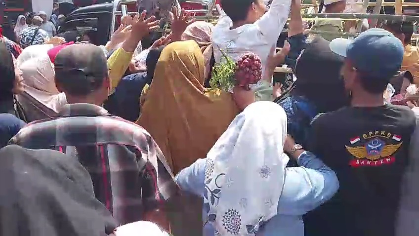 Rebutan Hasil Bumi