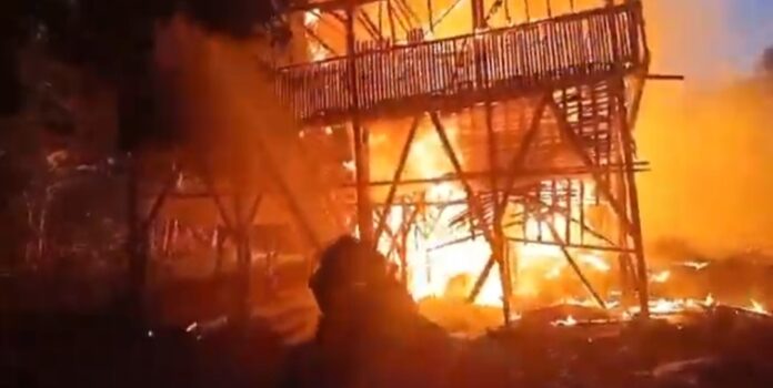 Kandang Terbakar