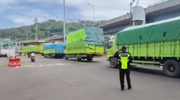 Protes Sopir Truk