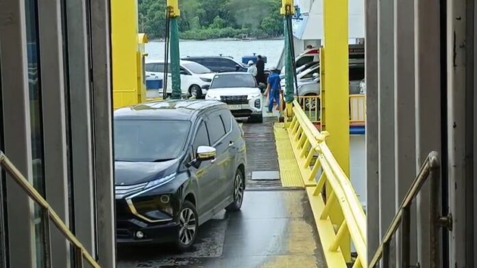 Antrean Kendaraan di Merak