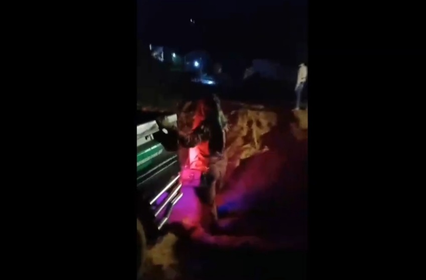 Melahirkan di Mobil