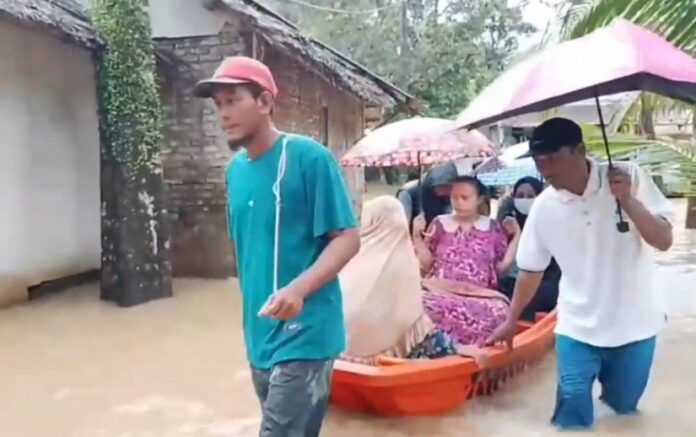 Banjir Pandeglang