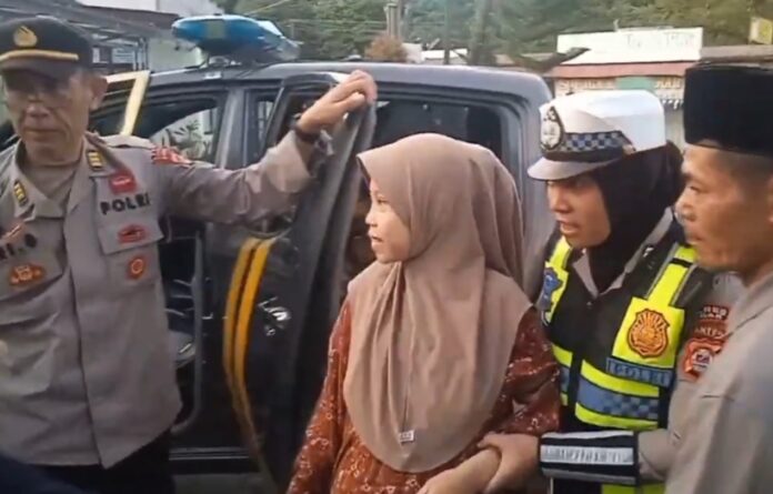 Evakuasi Ibu Hamil