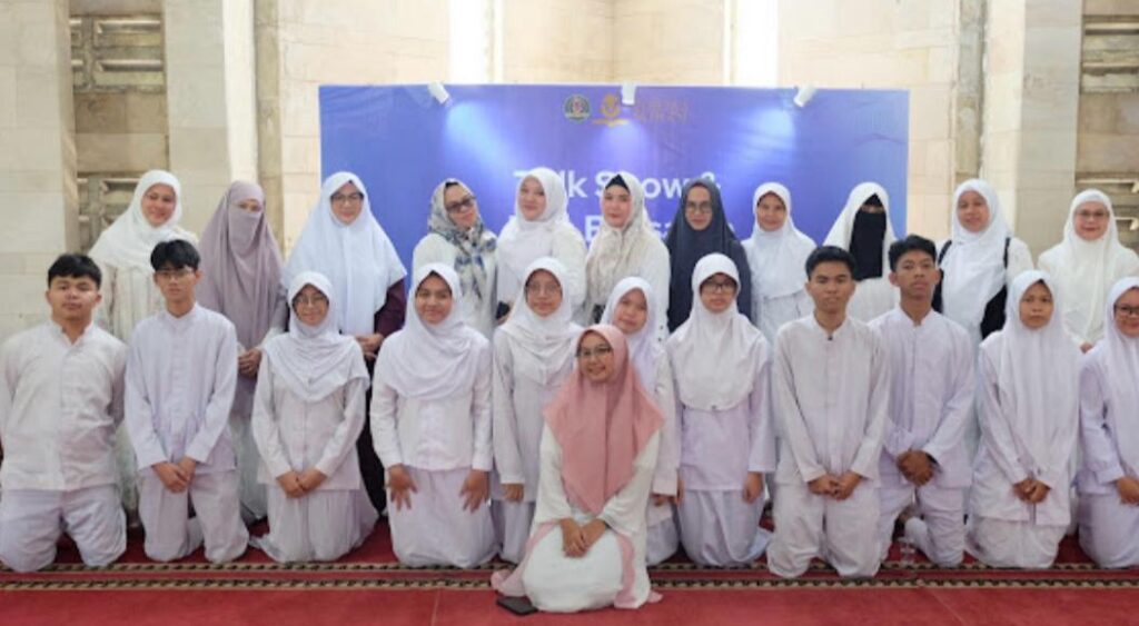Siswa kelas 12 SMA Bosowa Al Azhar