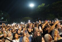 Lautan Manusia di Cilegon Expo! Denny Caknan Bikin Ribuan Warga Histeris Konser HUT Cilegon