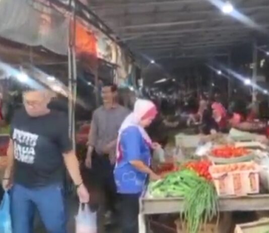 Cuaca Buruk Bikin Gagal Panen, Harga Bawang Merah dan Cabai Oren di Pandeglang Melonjak Tajam Pasar Badak Pandeglang