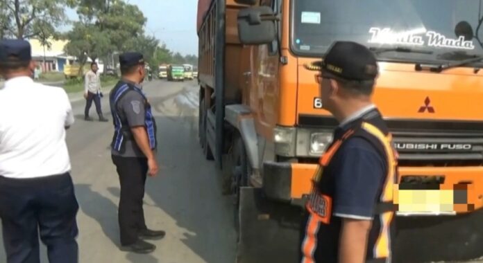 Truk Tambang