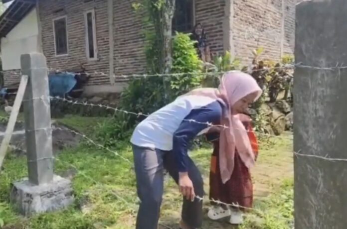 Jalan Dipagar