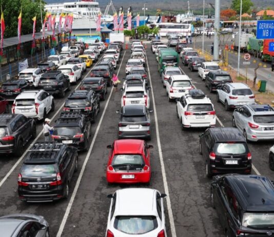 Long Weekend Membludak, ASDP Sebut Ferry Kini Jadi Transportasi Favorit Masyarakat Pelabuhan Merak