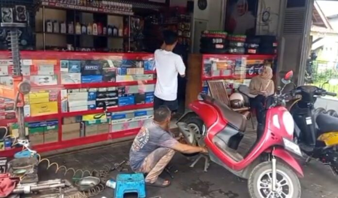 Bengkel Motor