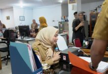 Bupati Ratu Zakiyah Sidak Mendadak Ruang ASN, Kabel Semrawut hingga Plafon Ambruk di Serang Jadi Sorotan Bupati Serang