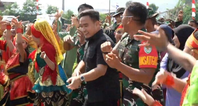Tarian Kicau Mania