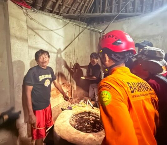 Pria Terjatuh ke Sumur di Kragilan, Tim Basarnas Banten Bergerak Lakukan Evakuasi Evakuasi SAR