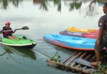 Healing Murah Meriah di Cilegon! Wisata Kano Situ Rawa Arum Ramai Diserbu Pengunjung Saat Akhir Pekan Bermain Kano