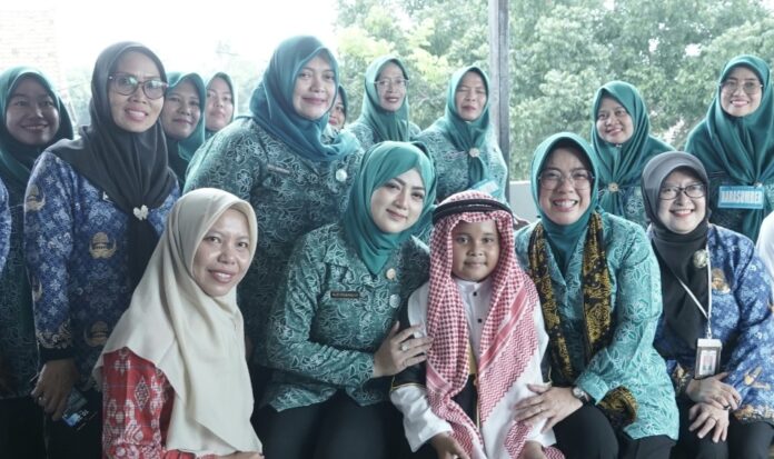 Istri Walkot Cilegon