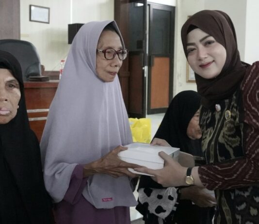 Haru! Lansia Terlantar di Cilegon Dapat Makanan Bergizi Gratis Selama 39 Hari TPKK Cilegon