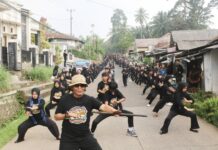 Heboh! Lebih dari 2.000 Warga Padati Gladi Festival Ciomas Ngabring 2026, Lampion Hiasi Langit Malam persiapan menuju festival budaya