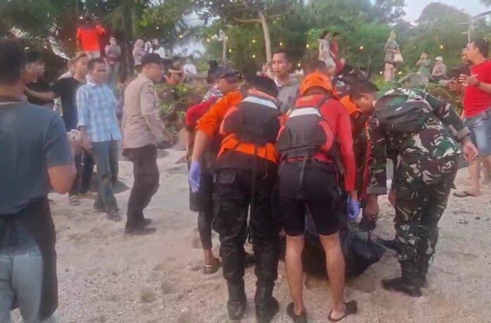 Evakuasi Korban Tenggelam