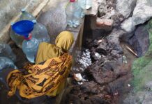 Miris! Warga Gunung Batur Cilegon Rela Begadang 12 Jam Demi Dapat Air Bersih Saat Kemarau Kemarau