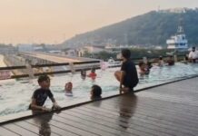 Liburan Sekolah di Merak Makin Seru, Berenang Sambil Nikmati Pemandangan Kapal Ferry dan Sunset Kolam Renang