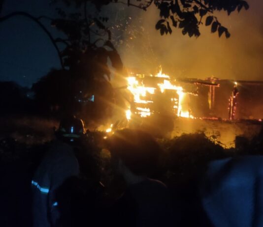 Kebakaran di Jombang Cilegon, 10 Bedeng Kontrakan Ludes Dilalap Api Kebakaran