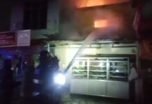 Kebakaran Toko Kue di Cilegon Bikin Warga Panik, 1 Rumah dan Ruko Terbakar Kebakaran