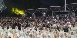 Ribuan Jamaah Padati Alun-Alun, Cilegon Bersholawat Bersama Habib Syech Tabligh Akbar