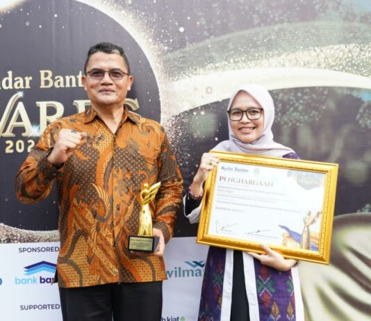 Dua Layanan Cilegon Raih Penghargaan Radar Banten Award 2026 Radar Award
