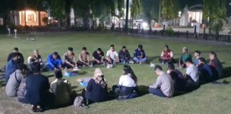 Puluhan Wartawan Cilegon Gelar Doa Bersama untuk 5 Jurnalis yang Hilang di Selat Sunda Wartawan Cilegon