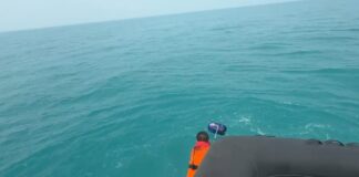 Petunjuk Baru Pencarian 8 Orang Hilang, Tim SAR Temukan Jeriken di Selat Sunda Ops SAR Banten