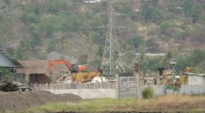Pabrik Pemecah Batu