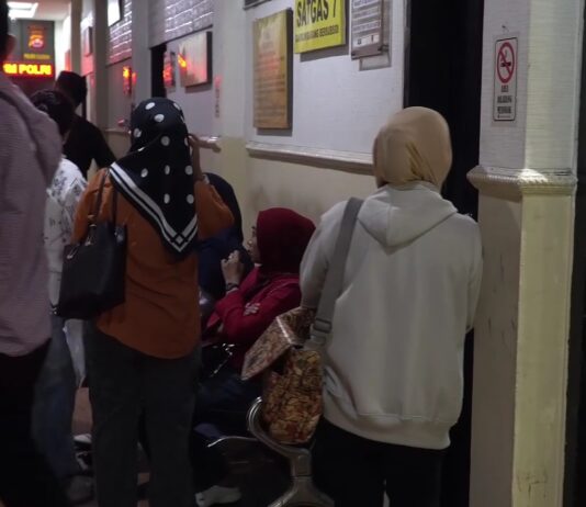 Diduga Tertipu Arisan dan Investasi Bodong, Puluhan Emak-emak Cilegon Lapor Polisi Polres Cilegon