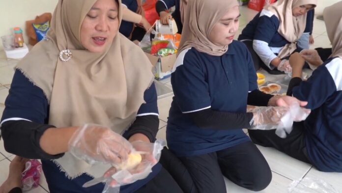 Buat Aneka Kue