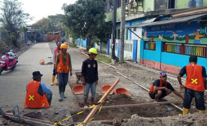 Pembangunan Trotoar