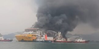 KMP Batu Mandi Terbakar di Merak, Tim SAR Dikerahkan dan Penumpang Didata Kapal Terbakar