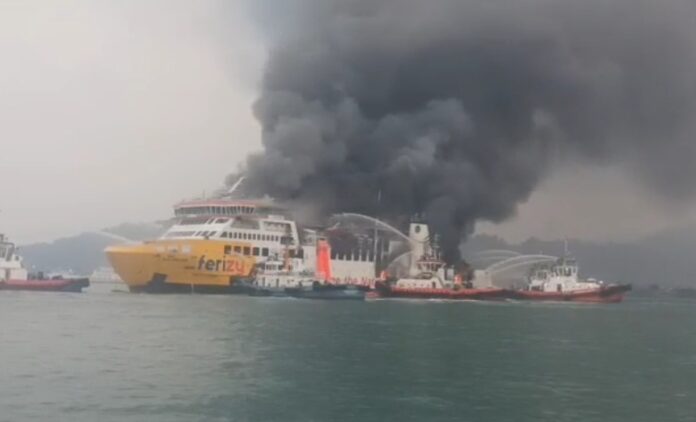Kapal Terbakar
